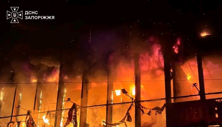 Zelensky: Russia Hits 10 Regions Overnight — 5 Injured in Brutal Zaporizhzhia Strike, Woman Killed in Kharkiv