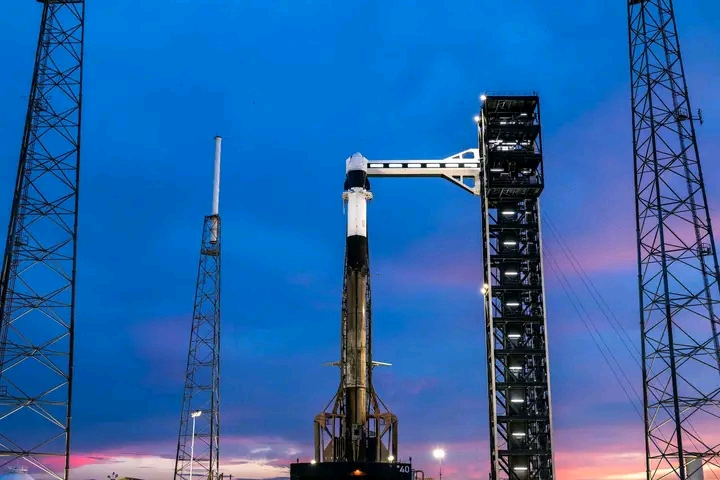 SpaceX Plans First Orbital Starship Refueling in 2027